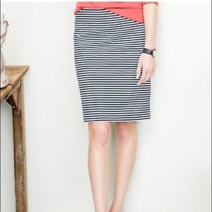 Garnet Hill Essential Ponte Pencil Skirt, black/white, Sz 8